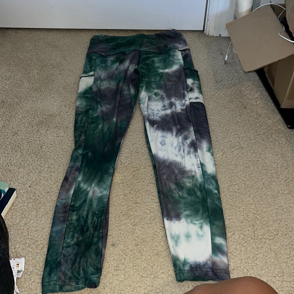 True Craft medium tie dye leggings